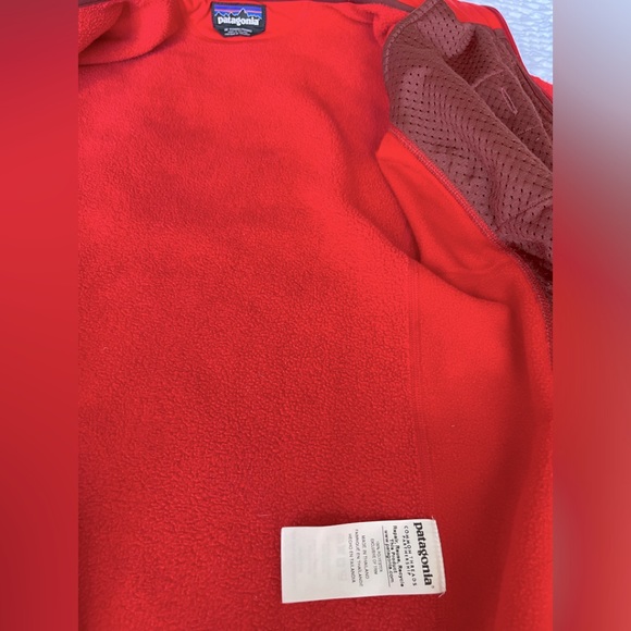 Patagonia Better Sweater - Sz M - great condition- beautiful coral color - Picture 8 of 9